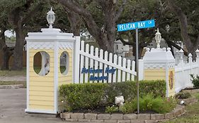 D&R Pelican Bay Resort